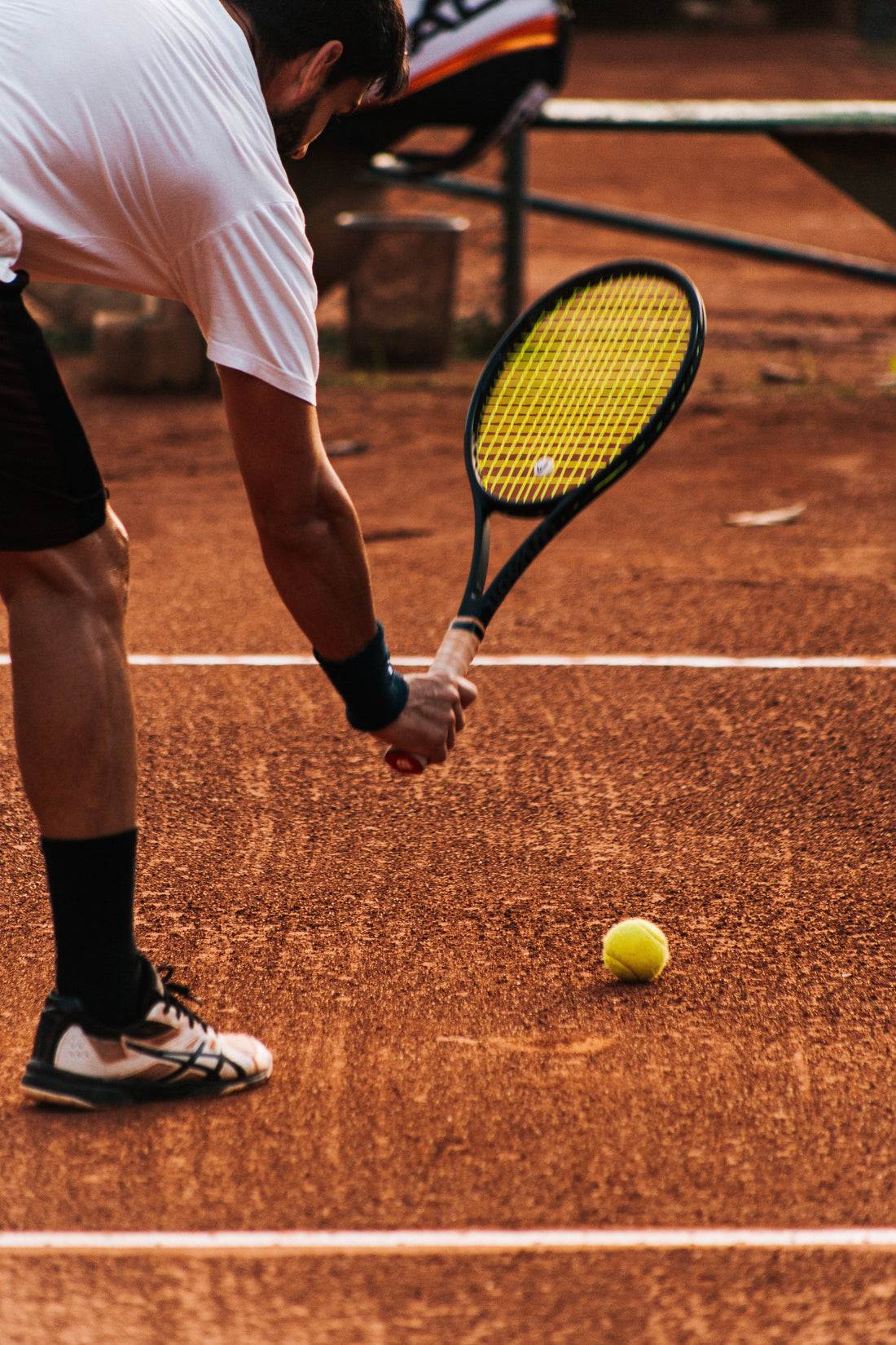 Die verschiedenen Platzbeläge im Tennis: Was sie ausmacht und wie sie das Spiel beeinflussen